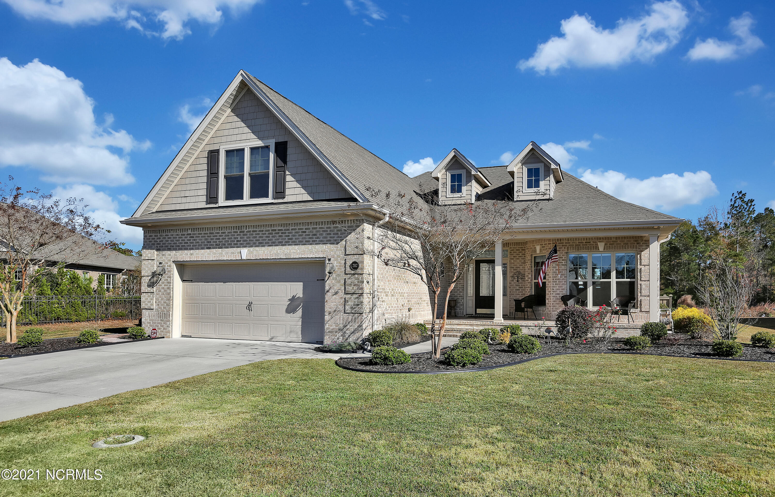 2112SpringstoneDrive-02