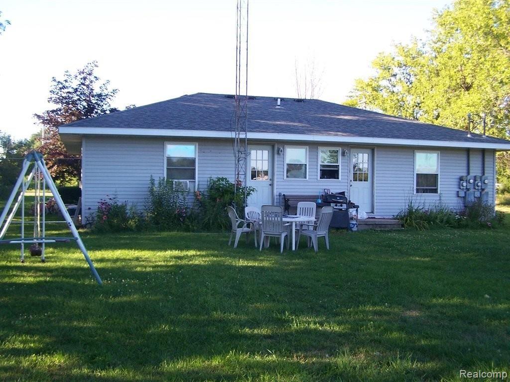 6020 Harrington Road Croswell, MI 48422 - Photo 2 of 2 100_4031.JPG