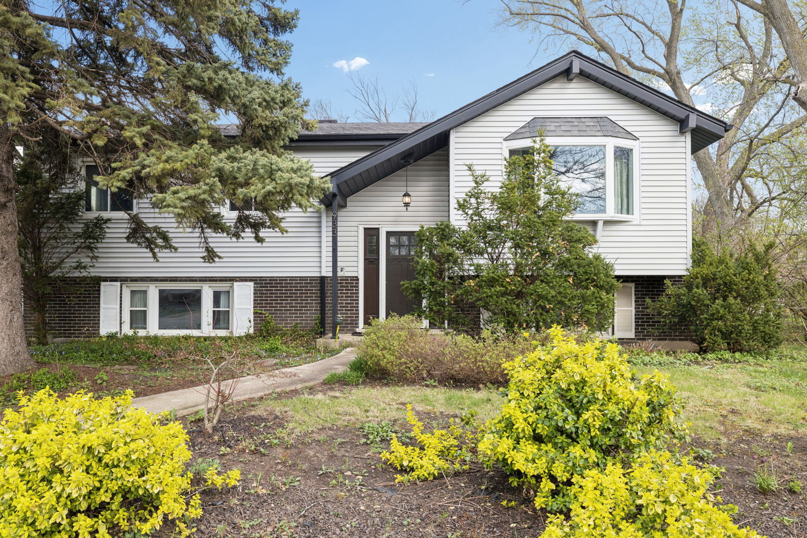 933 Iowa Avenue Addison, IL 60101 - Photo 1 of 24