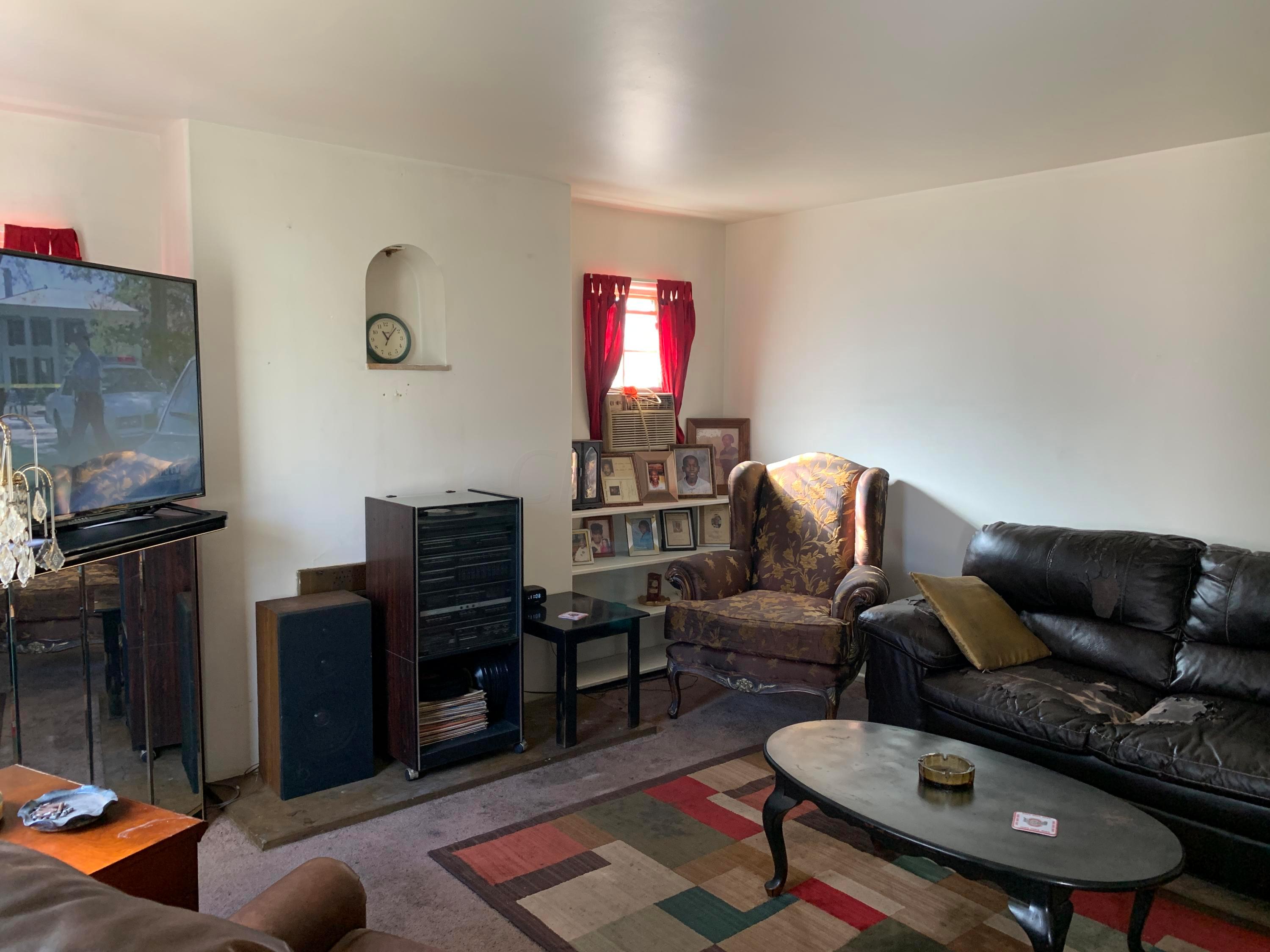 987 Kenwick Road Columbus, OH 43209 - Photo 2 of 23 Gallery Image 2