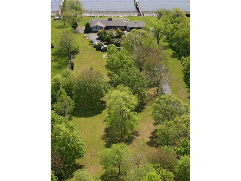 648 East Shore Road Jamestown, RI 02835 - Photo 1 of 22 Exterior Front.