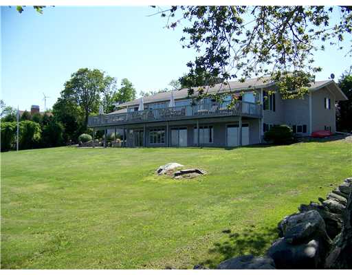 648 East Shore Road Jamestown, RI 02835 - Photo 20 of 22 Exterior Back.