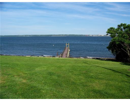 648 East Shore Road Jamestown, RI 02835 - Photo 7 of 22 Loading Dock.