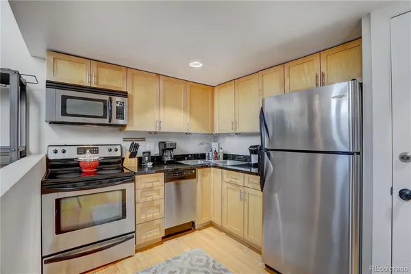 $3,350 | 2193 Arapahoe Street, Unit 11, Denver, CO 80205