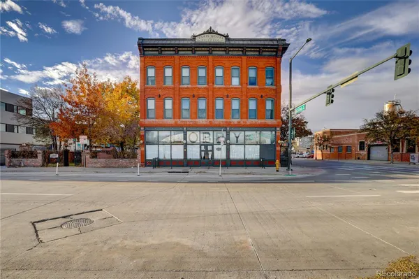 $3,350 | 2193 Arapahoe Street, Unit 11, Denver, CO 80205