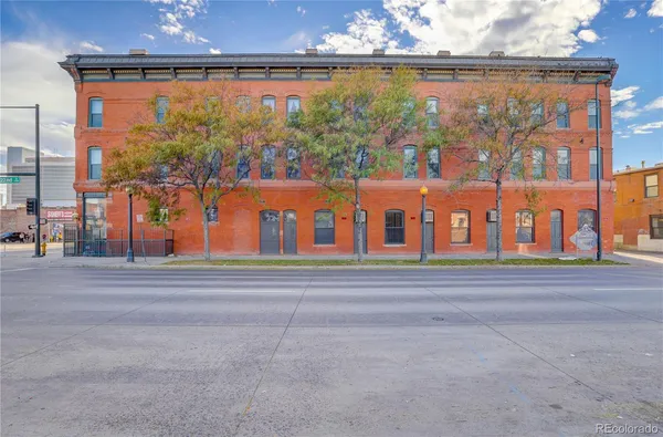 $3,350 | 2193 Arapahoe Street, Unit 11, Denver, CO 80205
