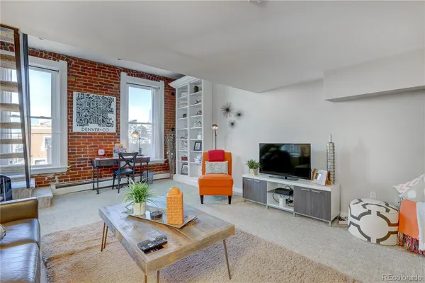 $3,350 | 2193 Arapahoe Street, Unit 11, Denver, CO 80205