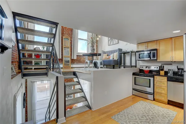 $3,350 | 2193 Arapahoe Street, Unit 11, Denver, CO 80205