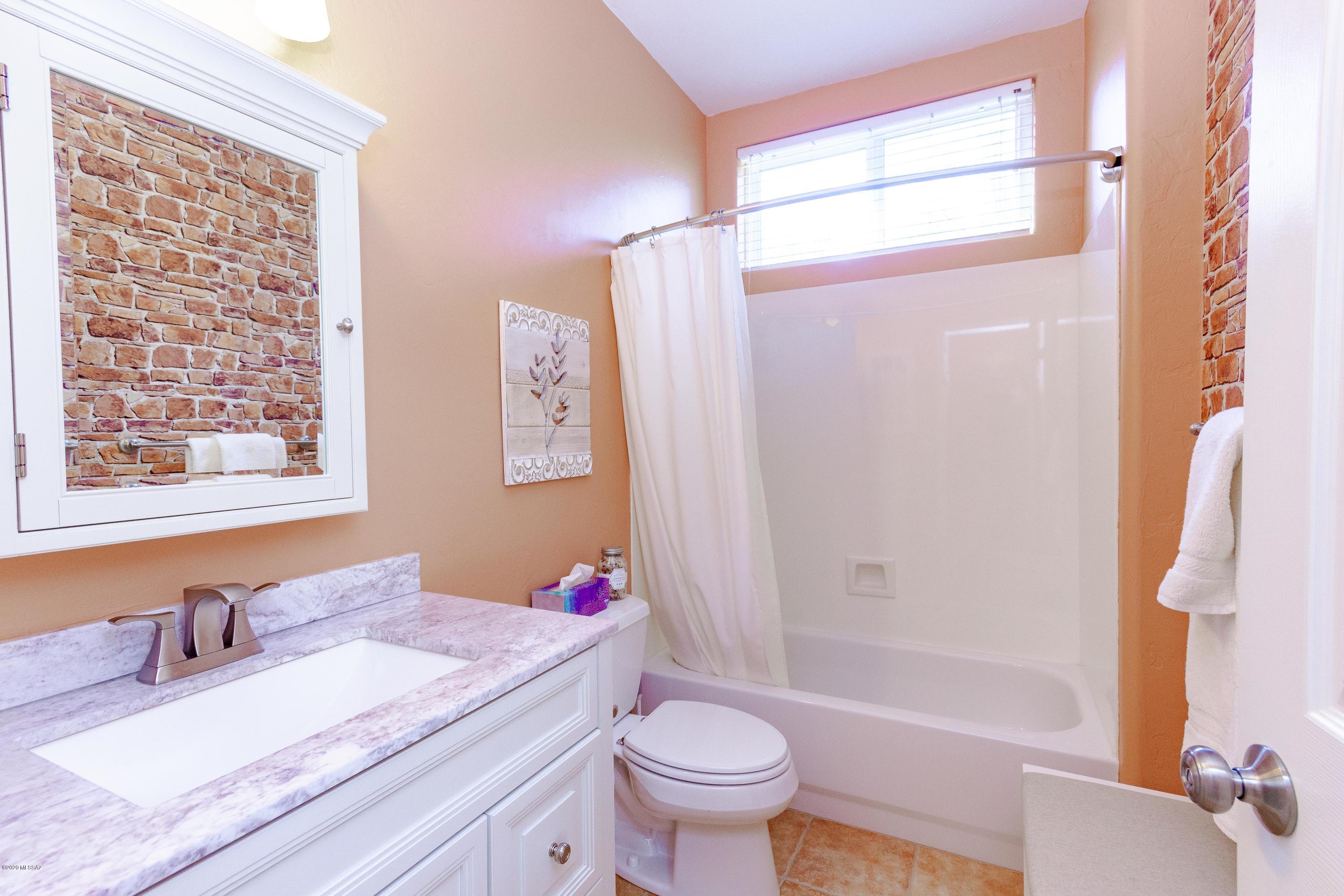 12707 North Piping Rock Road Oro Valley, AZ 85755 - Photo 29 of 50