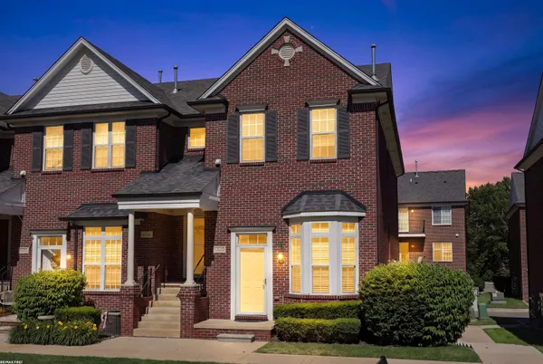 $259,900 | 53227 Providence Drive, Utica, MI 48316
