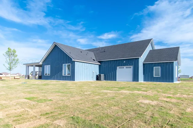 a house view with a outdoor space