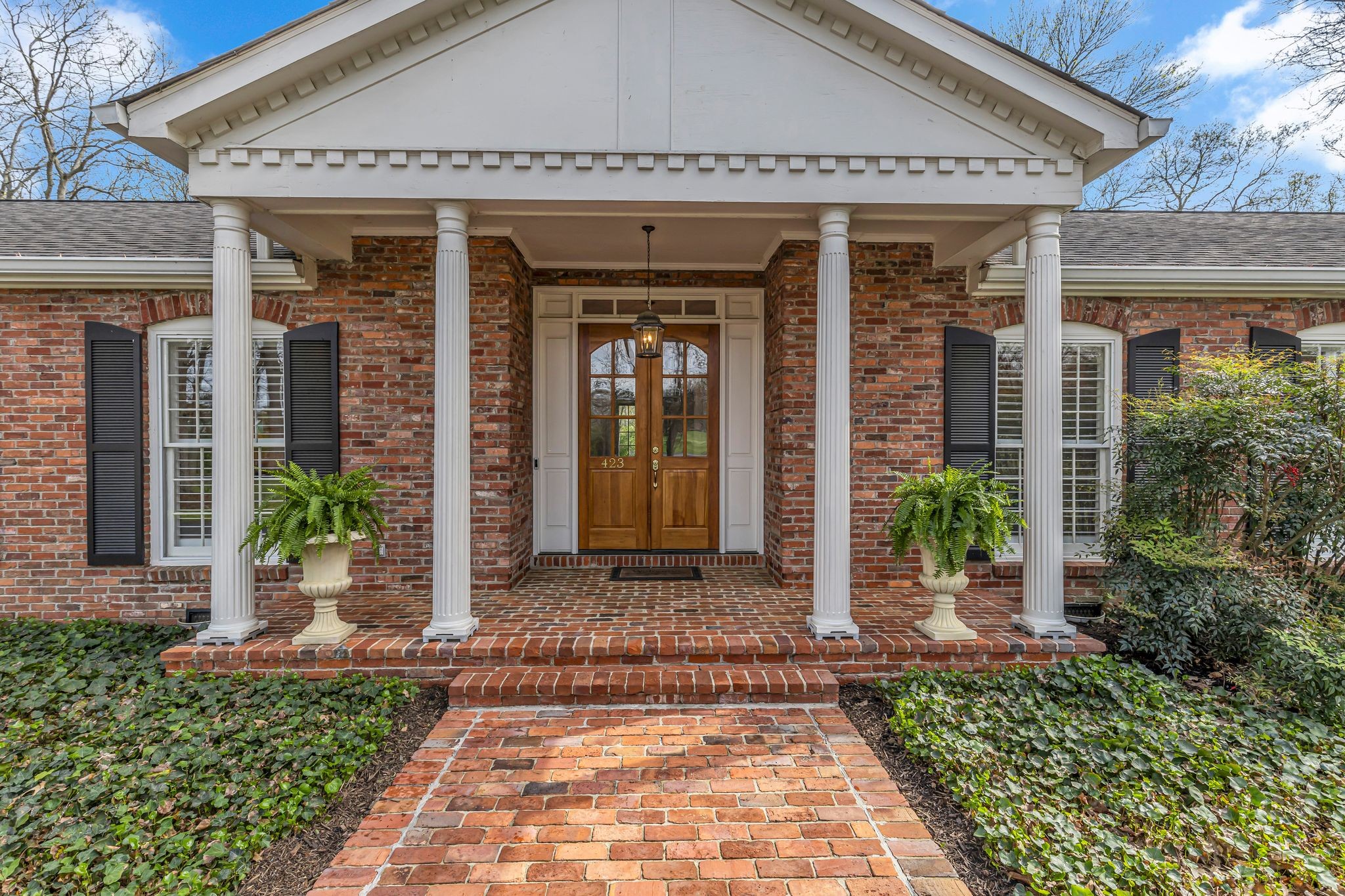 423 Davidson Road Nashville, TN 37205 - Photo 5 of 47