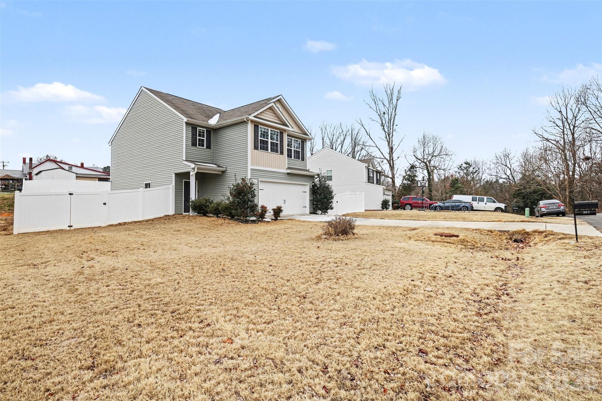 304 Ware Street Kings Mountain, NC 28086 - Photo 2 of 34