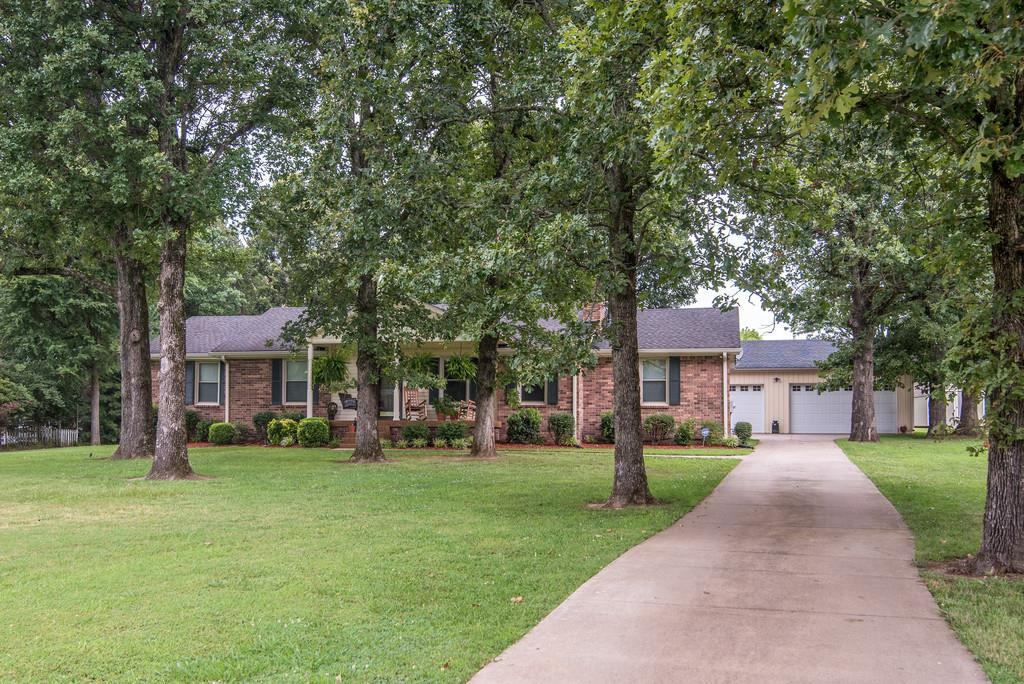 115 Academy Road Lebanon, TN 37087 - Photo 2 of 29