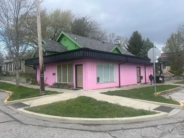 $795,900 | 402 West 6th Street, Unit 3, Bloomington, IN 47404