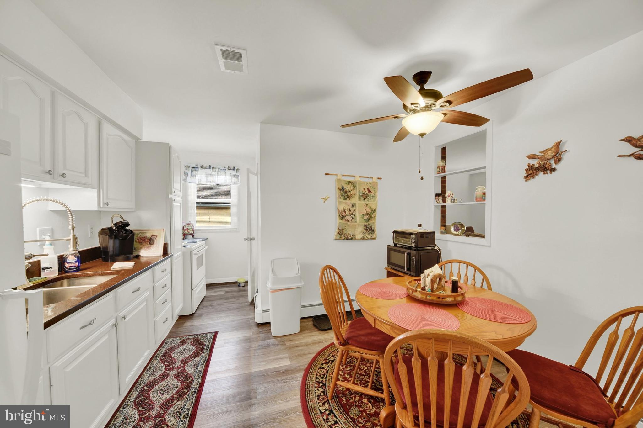 4310 Silver Spring Road Perry Hall, MD 21236 - Photo 10 of 32 Cozy Kitchen