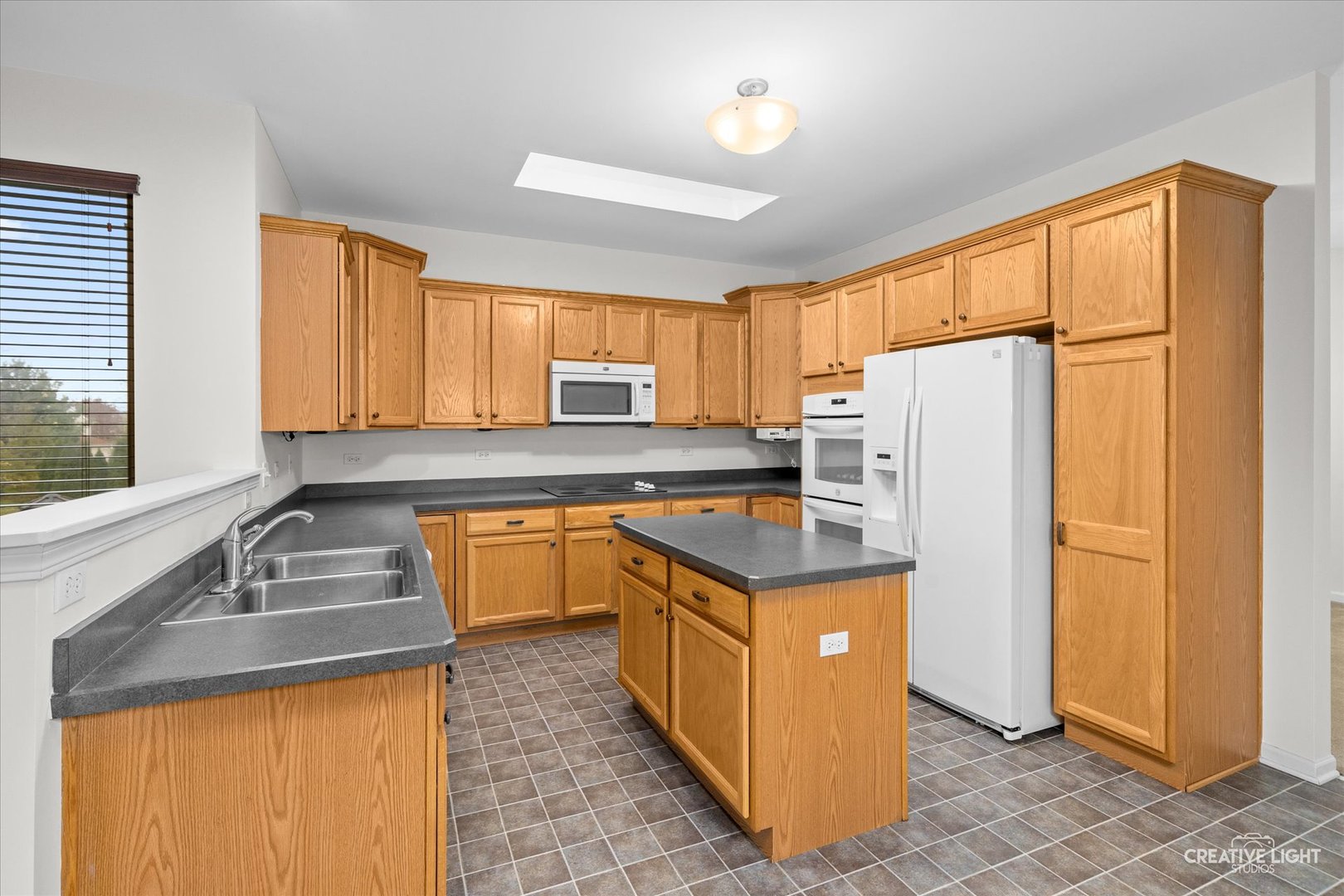 301 Windett Ridge Road Yorkville, IL 60560 - Photo 7 of 35 Gallery Image 7