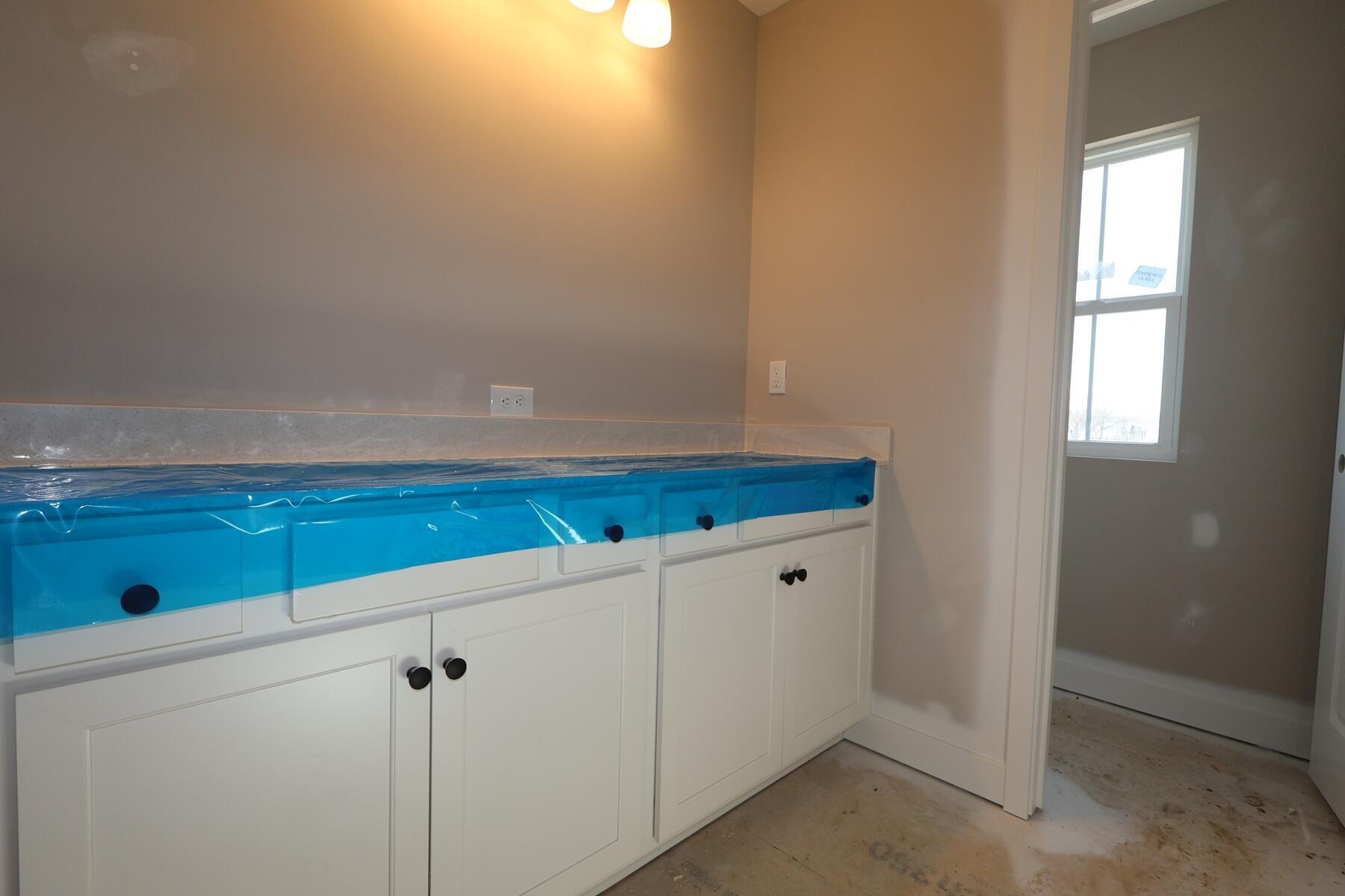 5639 Valleydale Road Powell, OH 43065 - Photo 11 of 14 Owner's Bathroom