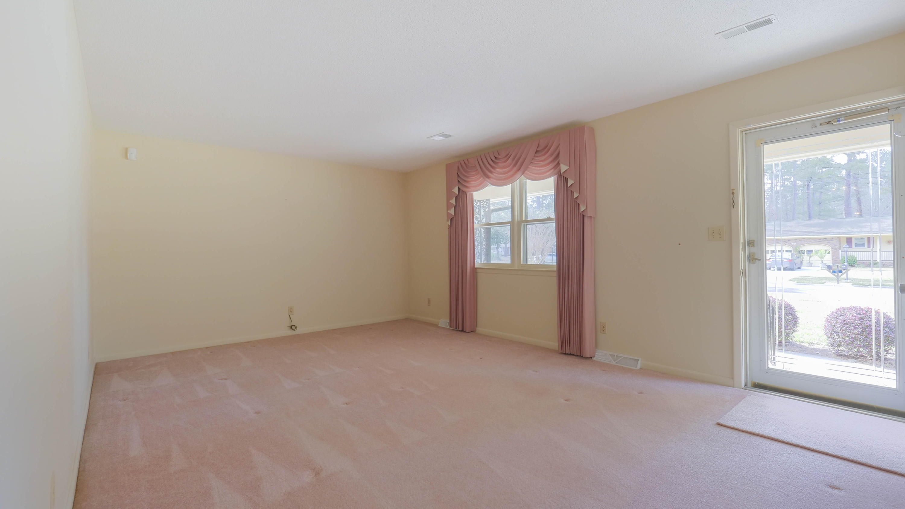 708 Old Golf Road Summerville, SC 29483 - Photo 15 of 31 708 Old Golf Rd Summerville SC (35 of 54