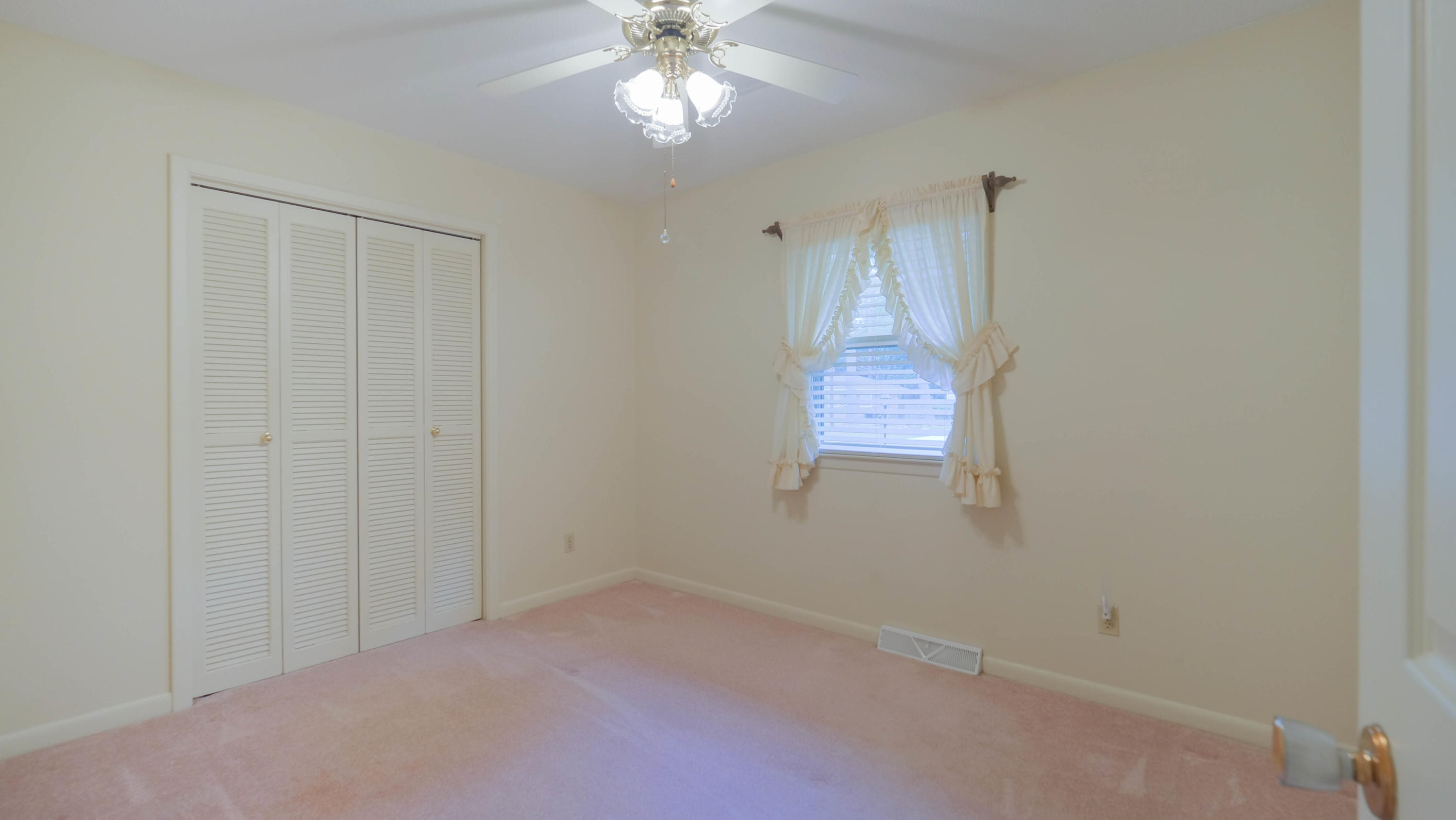 708 Old Golf Road Summerville, SC 29483 - Photo 26 of 31 708 Old Golf Rd Summerville SC (44 of 54