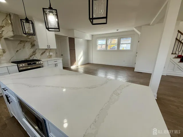 $749,999 | 201 Fulton Street, New Brunswick, NJ 08901