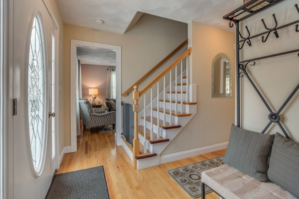 4 Michigan Road Tewksbury, MA 01876 - Photo 4 of 30 Gallery Image 4