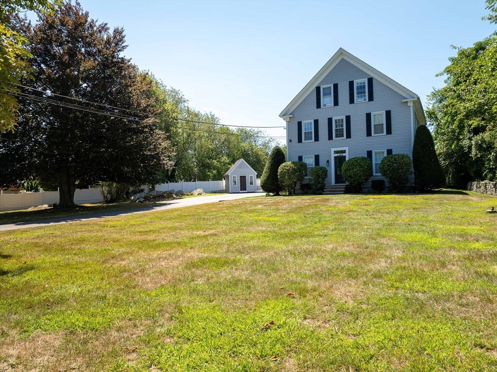 373 Whetstone Hill Road Somerset, MA 02726 - Photo 4 of 40 Gallery Image 4