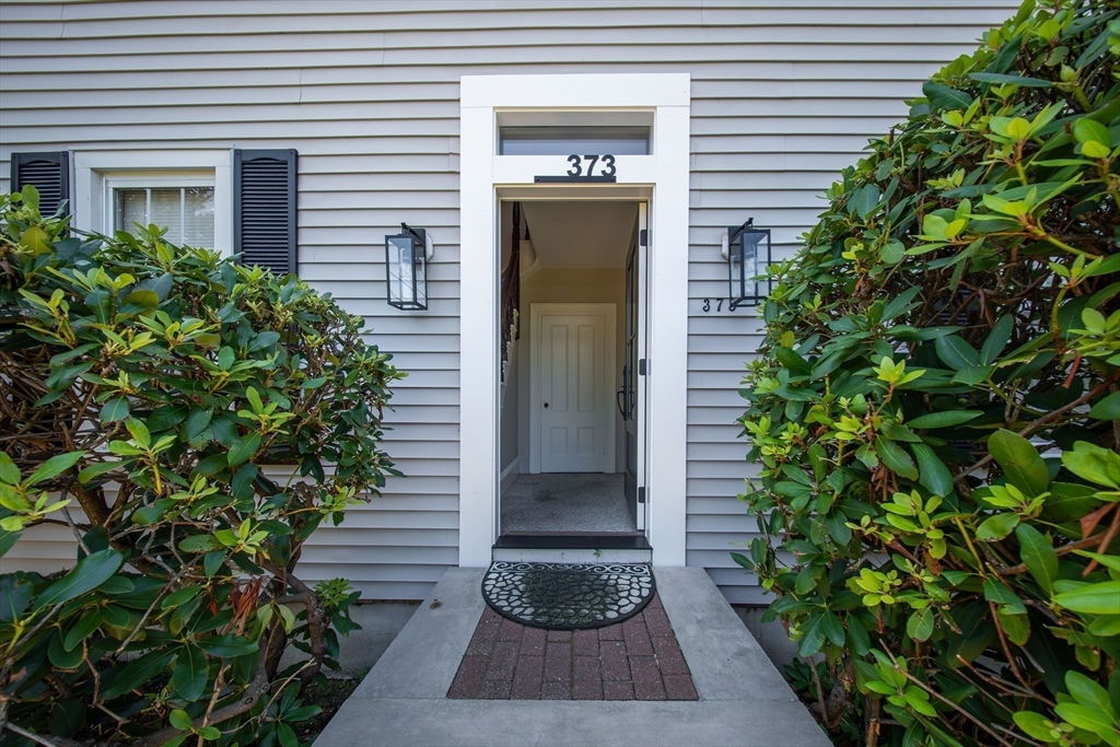 373 Whetstone Hill Road Somerset, MA 02726 - Photo 7 of 40 Gallery Image 7