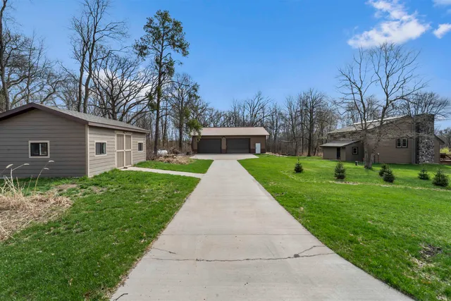 $2,199,900 | W7181 Duck Creek Avenue, Westfield, WI 53964