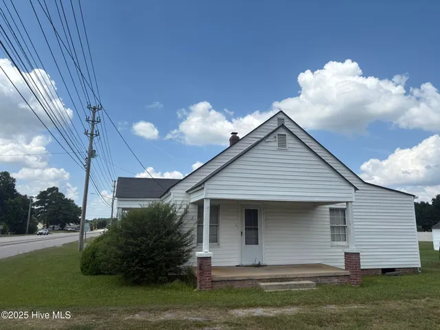 $225,000 | 4702 Nash Street North, Wilson, NC 27896