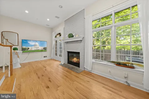 $1,275,000 | 8609 Terrace Garden Way, Bethesda, MD 20814