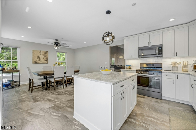 1503 Cornwall Road Mahwah, NJ 07430 - Photo 12 of 34 Gallery Image 12