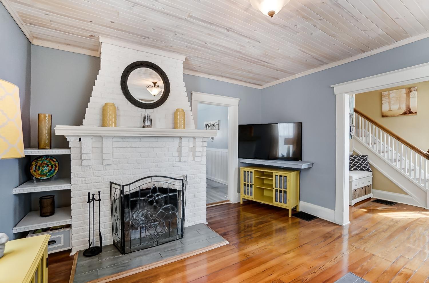 5446 Lester Road Cincinnati, OH 45213 - Photo 9 of 46