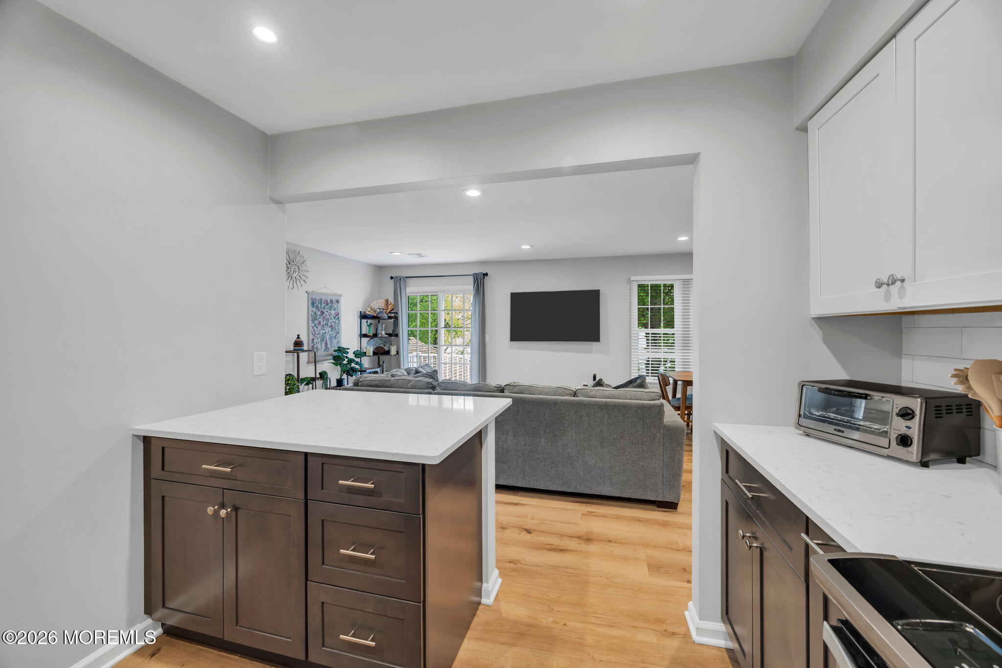 22 Alexandria Way Basking Ridge, NJ 07920 - Photo 15 of 33 17-web-or-mls-2M1A2239