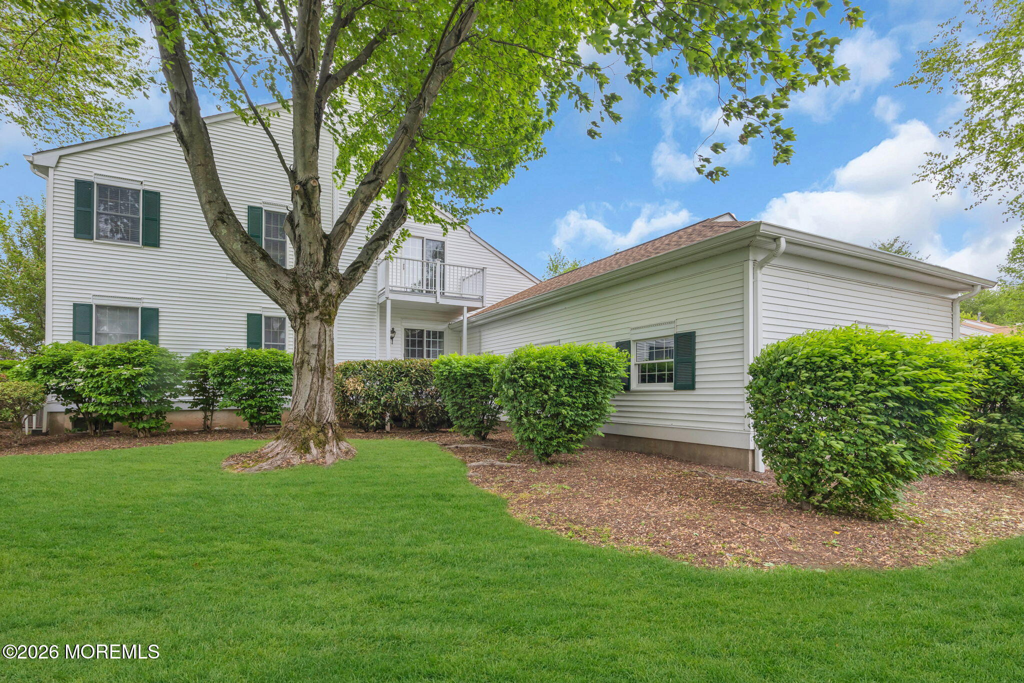 22 Alexandria Way Basking Ridge, NJ 07920 - Photo 2 of 33 1-web-or-mls-2M1A2299-1b