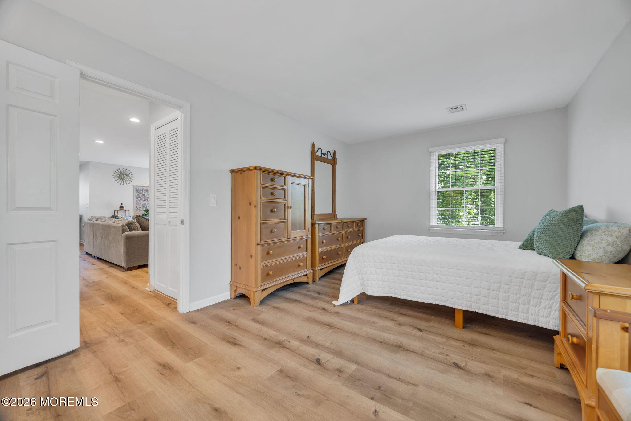22 Alexandria Way Basking Ridge, NJ 07920 - Photo 21 of 33 23-web-or-mls-2M1A2254