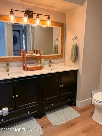 $425,000 | 22 Alexandria Way, Basking Ridge, NJ 07920