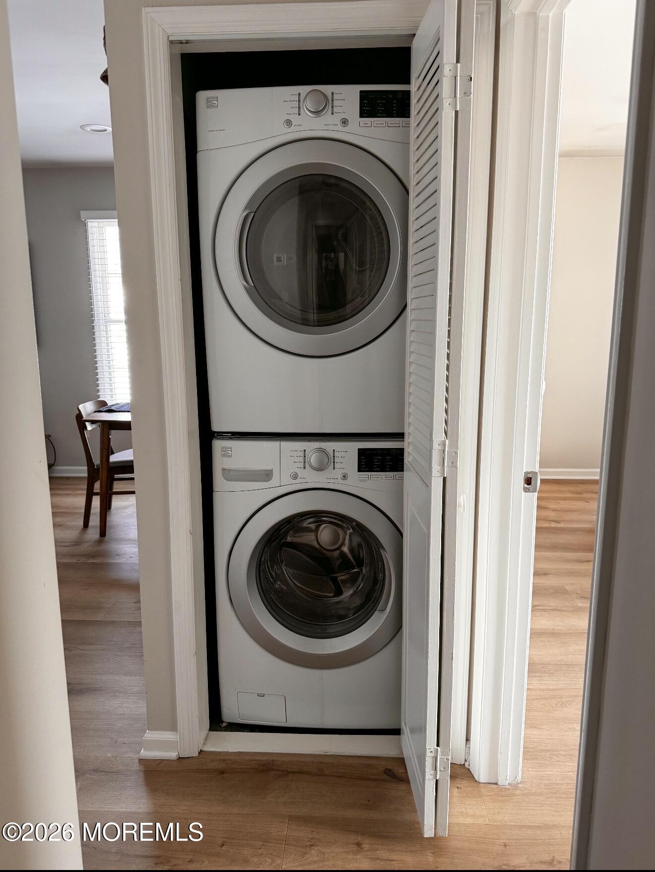 22 Alexandria Way Basking Ridge, NJ 07920 - Photo 30 of 31 a utility room with dryer and washer