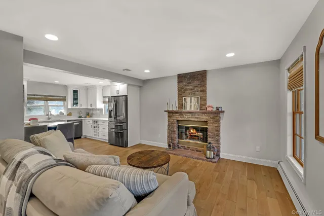 $635,000 | 25 Sugar Loaf Mountain Road, Chester, NY 10918