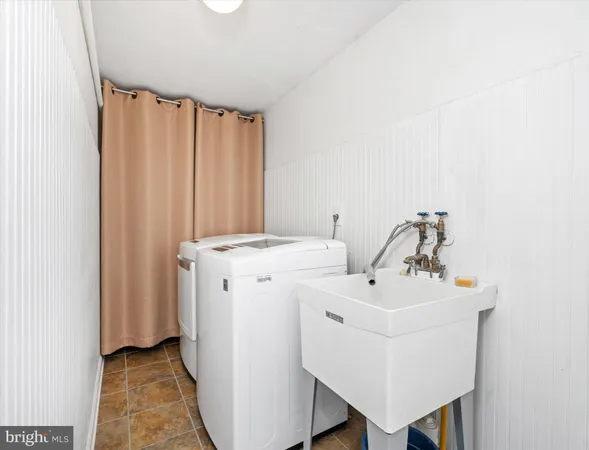 $2,975 | 1912 Longcome Drive, Wilmington, DE 19810