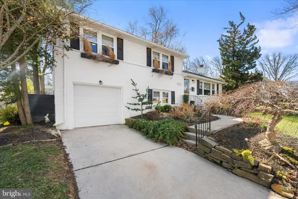 $2,975 | 1912 Longcome Drive, Wilmington, DE 19810