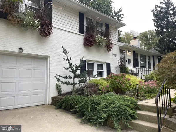 $2,975 | 1912 Longcome Drive, Wilmington, DE 19810