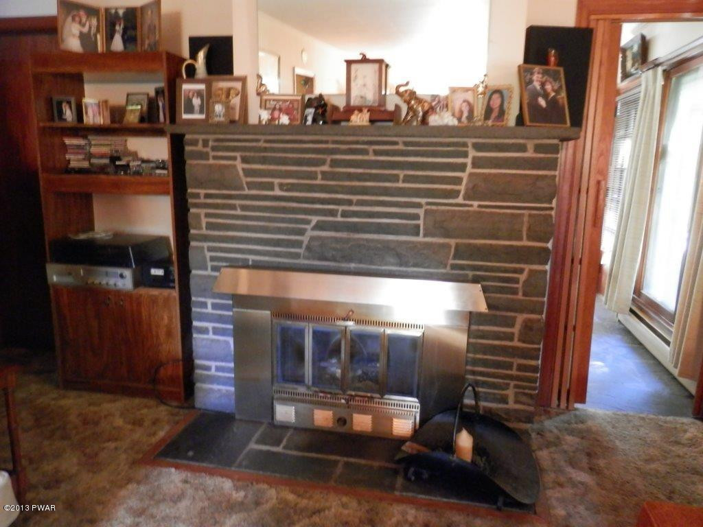 246 Rowland Road Greeley, PA 18425 - Photo 12 of 20