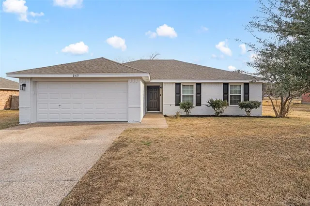 $285,000 | 247 Ashland Drive, Woodway, TX 76712