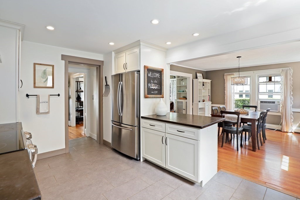 25 Marlborough Road Waltham, MA 02452 - Photo 5 of 38 Gallery Image 5