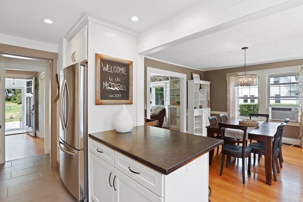 25 Marlborough Road Waltham, MA 02452 - Photo 6 of 38 Gallery Image 6