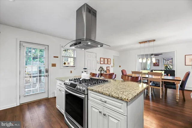 $330,000 | 335 South White Horse Pike, Hammonton, NJ 08037