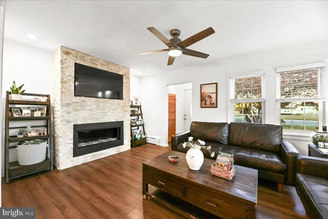 $330,000 | 335 South White Horse Pike, Hammonton, NJ 08037