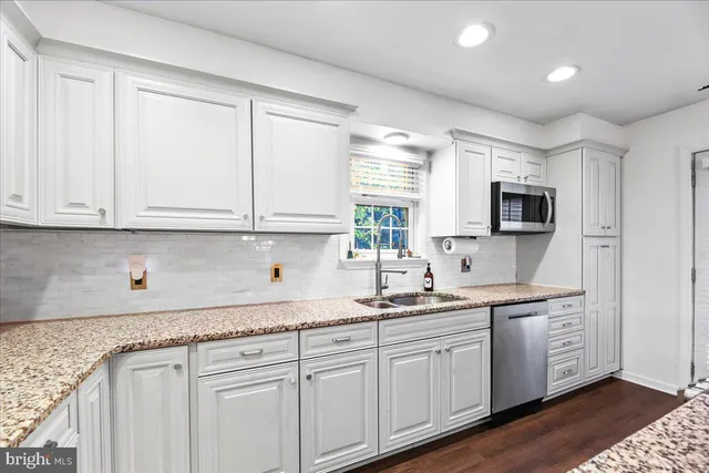 $330,000 | 335 South White Horse Pike, Hammonton, NJ 08037