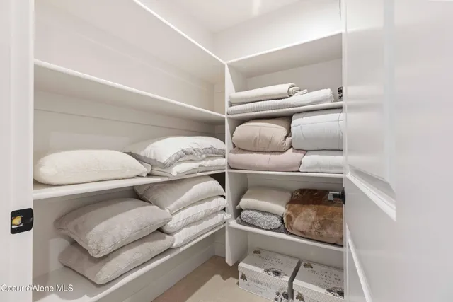 $1,549,000 | 287 Mesa Drive, Athol, ID 83801